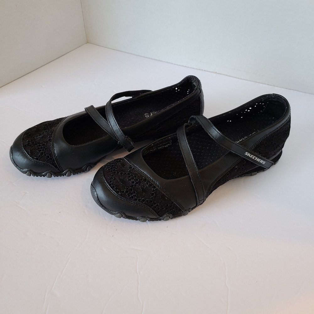 Black Skechers Velcro Shoes, 7M - Picture 3 of 9